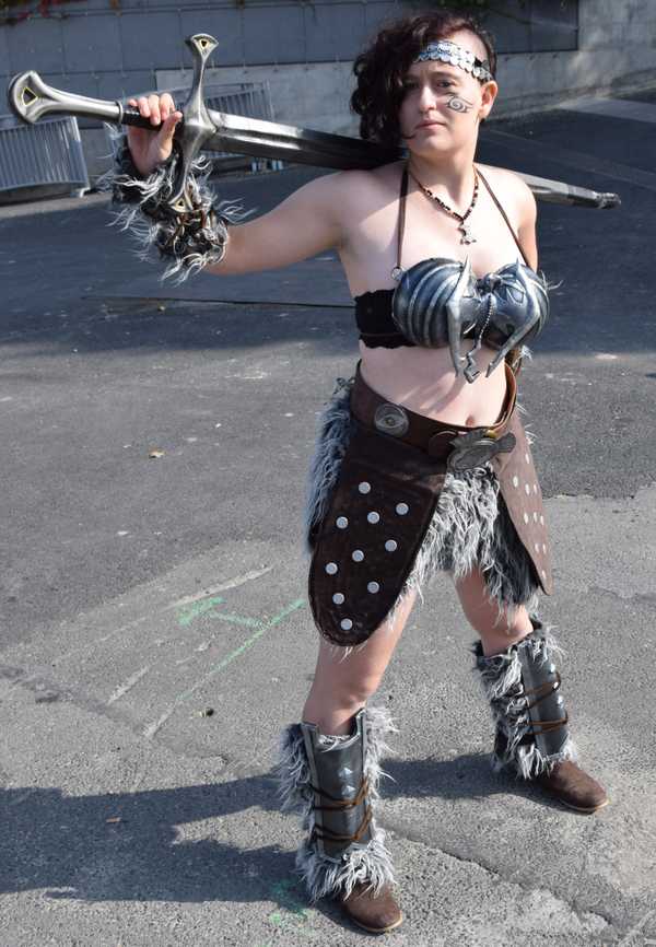 Dovahkiin - Skyrim - Red Smasher - Paris Manga 2015 2